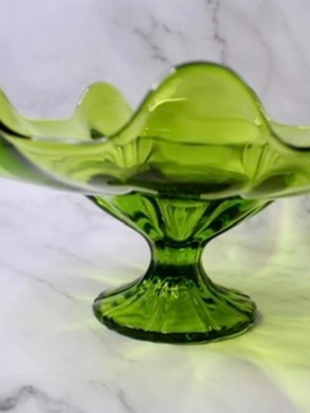 LE Smith Avocado Green Simplicity Compote